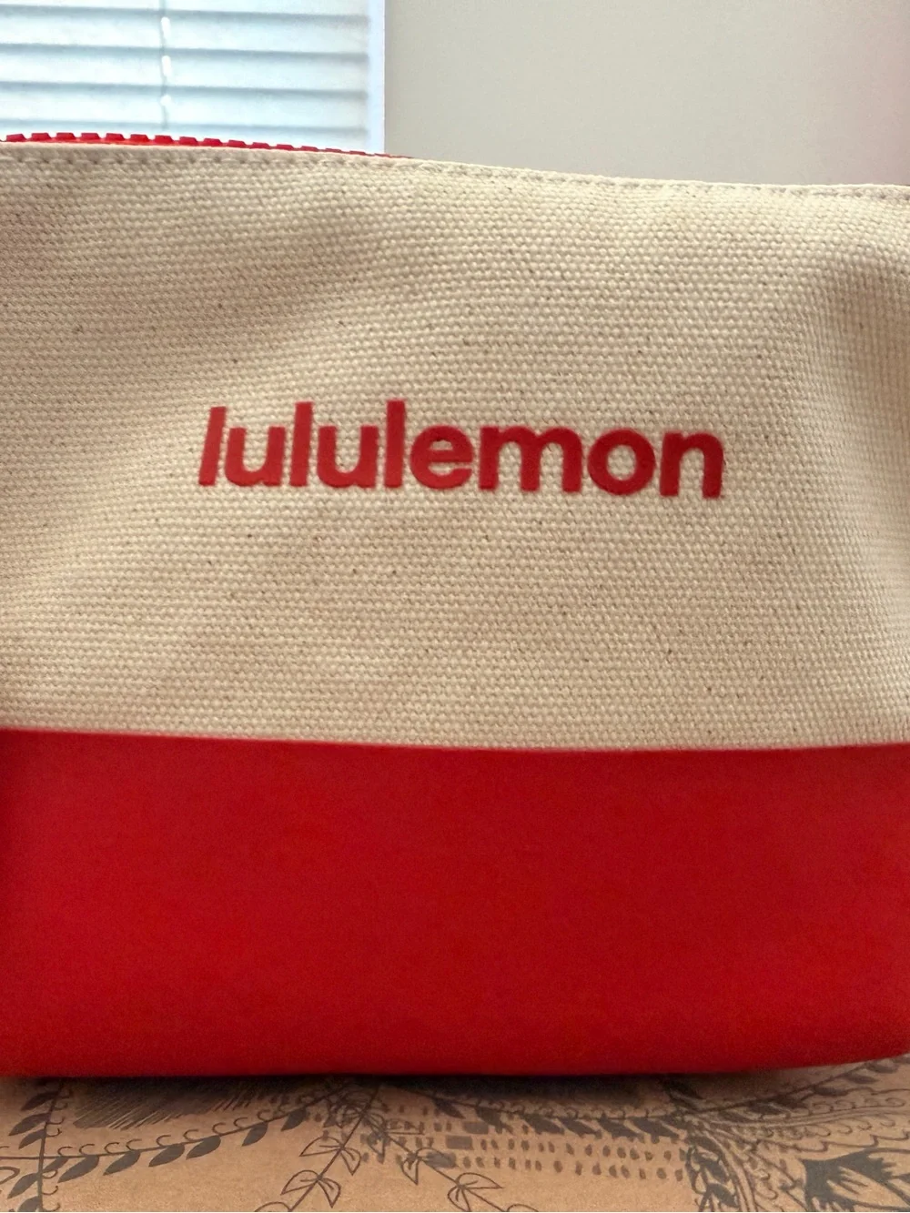 Lululemon canvas pouch mini *NWT*